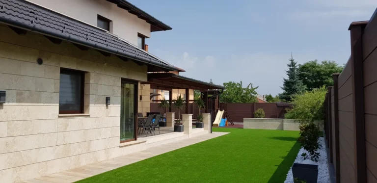 travertin kőburkolat homlokzaton