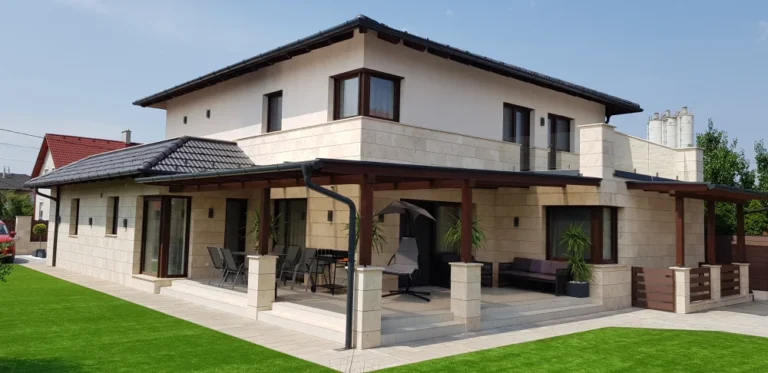 travertin kőburkolat homlokzaton